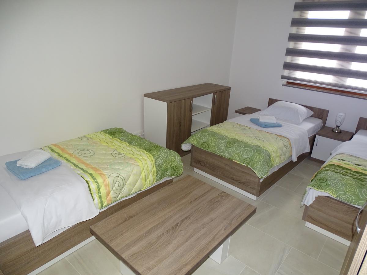 Motel Luxor Visoko Esterno foto